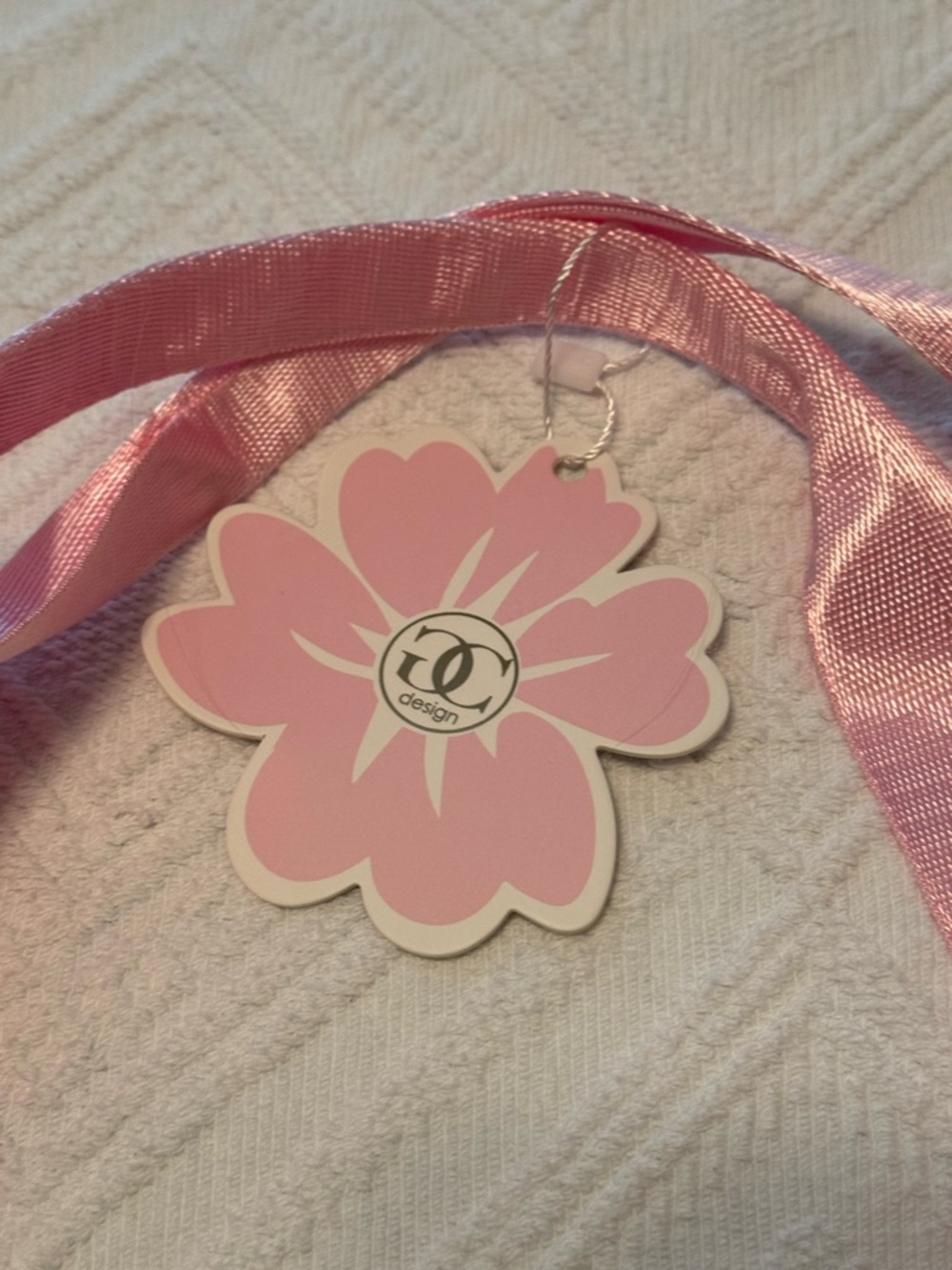 Tote bag - clear w/pink handles straps. 19x14x3. New w/tags. No flaws. - Picture 6 of 11